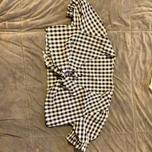 Bell sleeve crop top tie